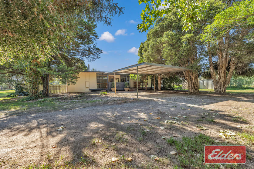 Click to view all images 479 Mitchell Road Echuca Village VIC 3564 - Image 3