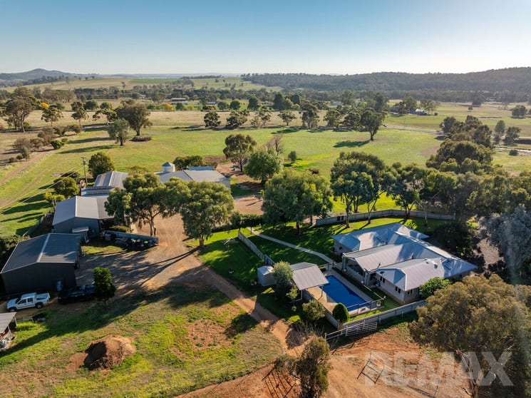 Click to view all images 11 Cummins Drive San Isidore NSW 2650 - Image 1