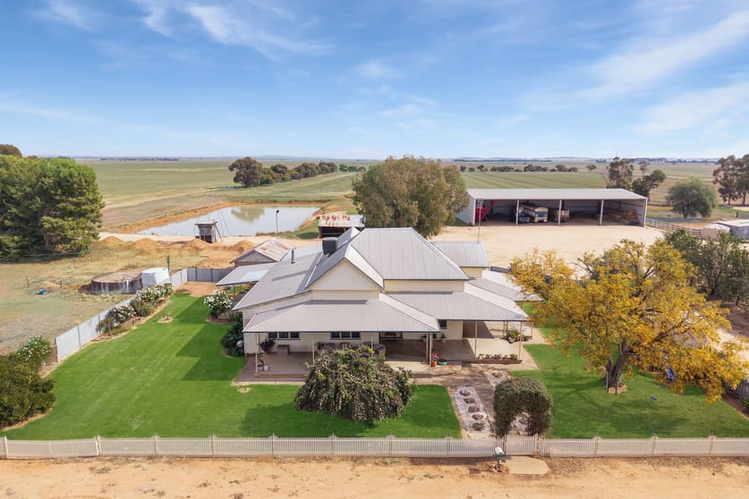 220 Loddon West Road Fernihurst VIC 3518 - Image 2