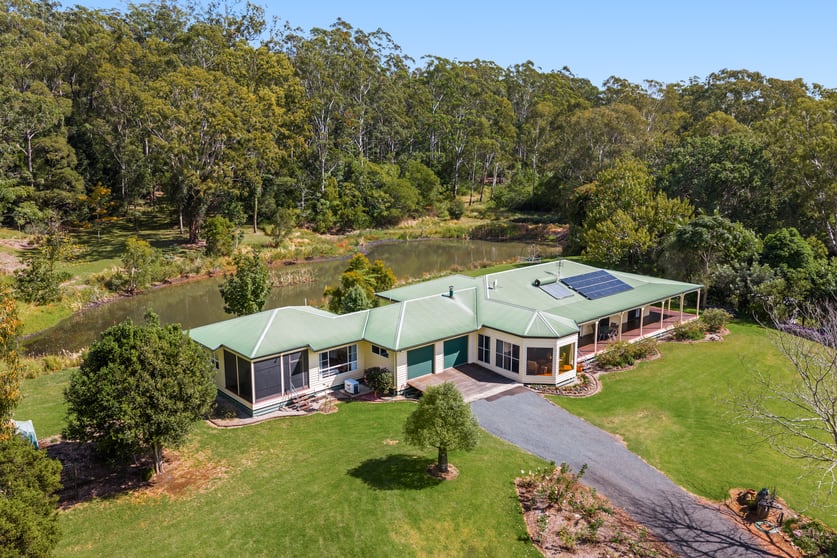 "Overberg" 3697 Esk Hampton Road Ravensbourne QLD 4352 - Image 2