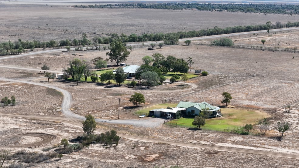 299 Janbeth Road Bourke NSW 2840 - Image 2