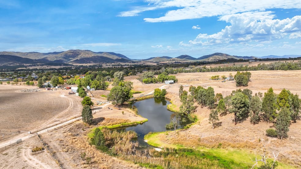 Click to view all images 1675 New England Highway Kootingal NSW 2352 - Image 1