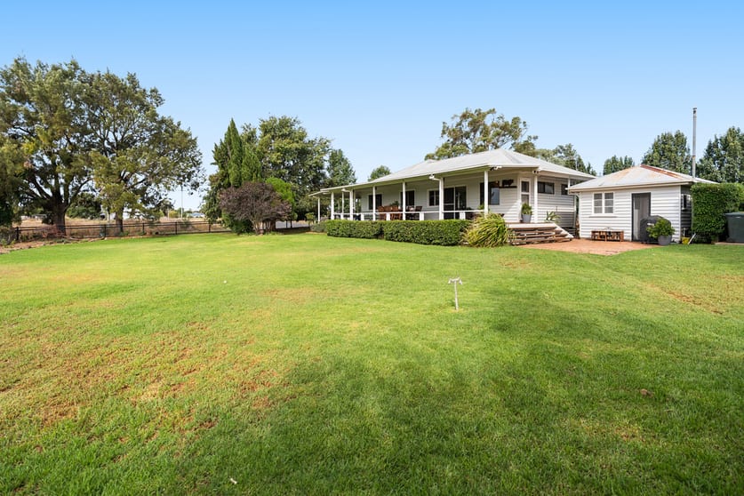 79 Merivale Street Allora QLD 4362 - Image 3
