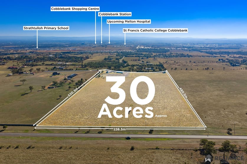 Click to view all images 13 Strathtulloh Circuit Strathtulloh VIC 3338 - Image 1
