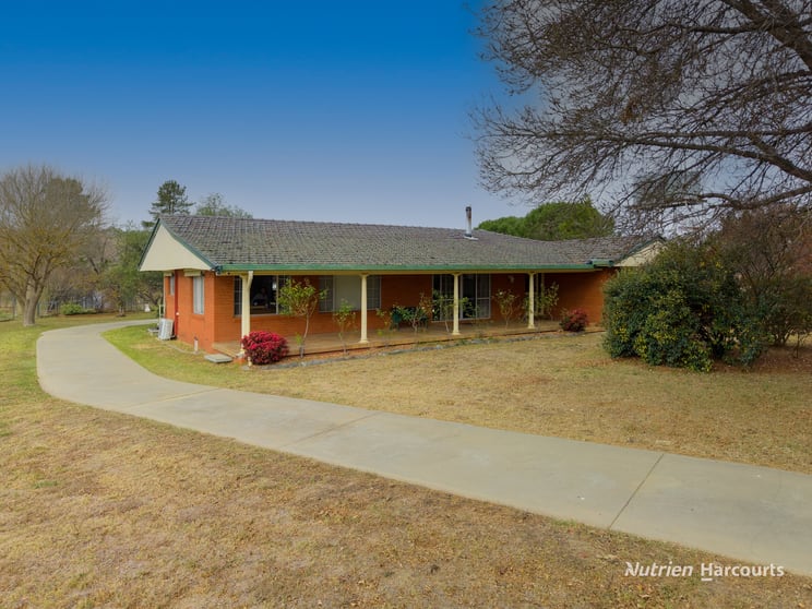 Click to view all images 23 O'Connells Road Armidale NSW 2350 - Image 3