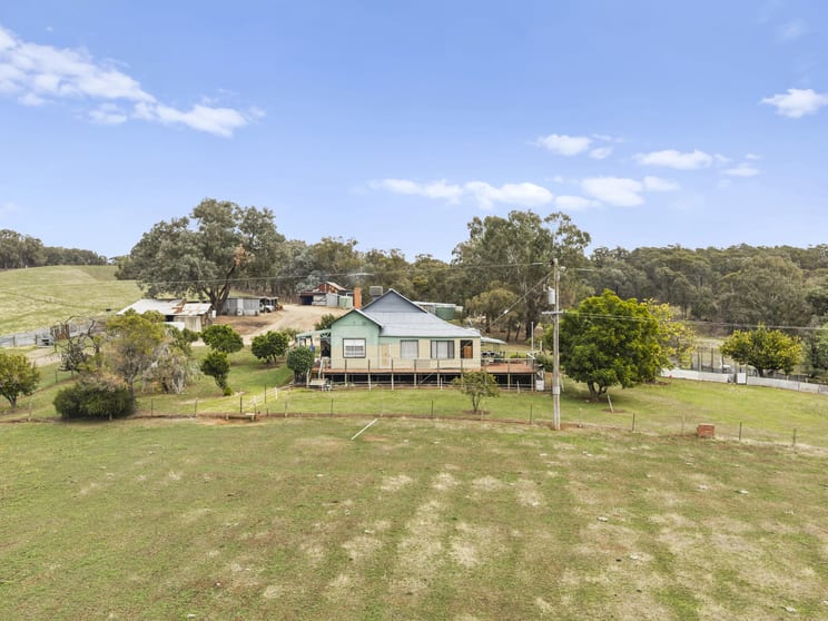 180 Green Road Lurg VIC 3673 - Image 2
