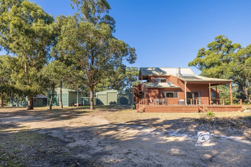 50 Acacia Road Raymond Island VIC 3880 - Image 1
