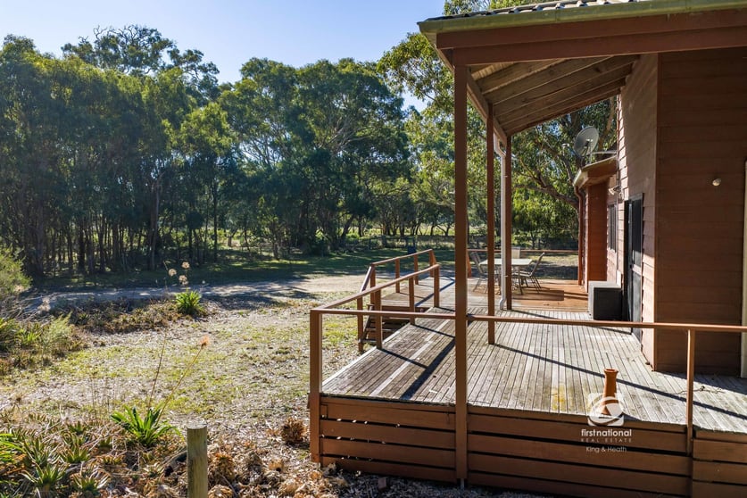 50 Acacia Road Raymond Island VIC 3880 - Image 2