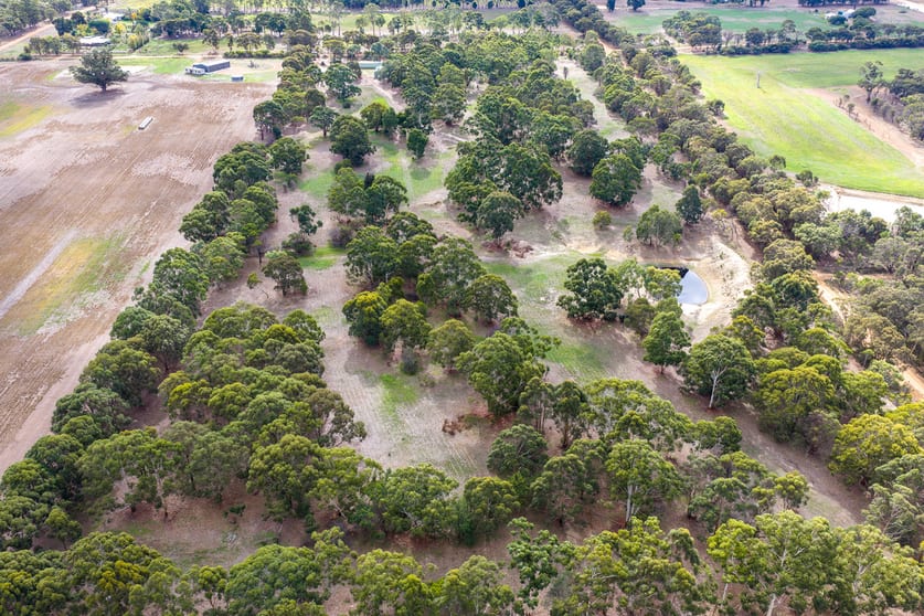 Click to view all images 104 Smuts Road Kendenup WA 6323 - Image 2