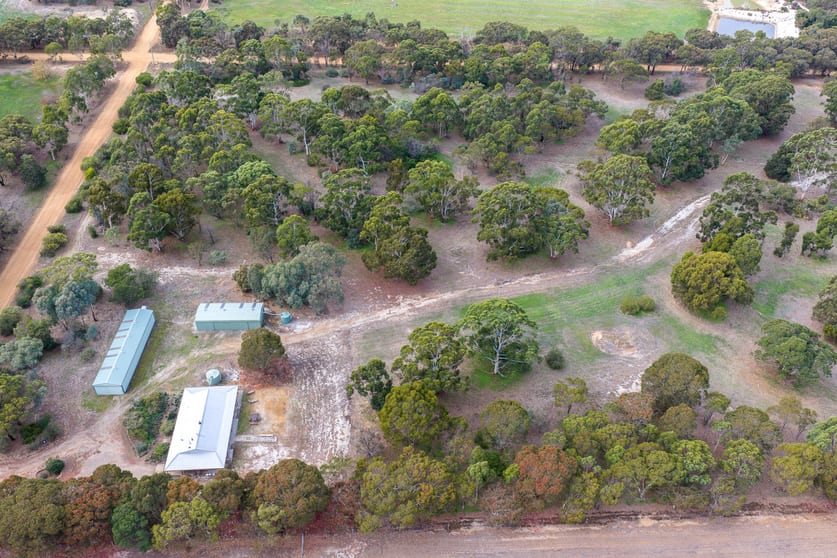 Click to view all images 104 Smuts Road Kendenup WA 6323 - Image 3