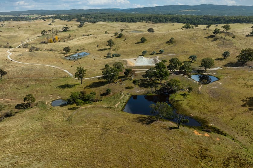 Click to view all images 557 The Lookdown Road Bungonia NSW 2580 - Image 3