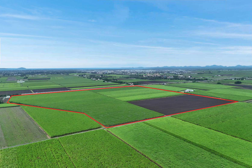 Click to view all images 2 & 3/ Nilssons Road Racecourse QLD 4740 - Image 2