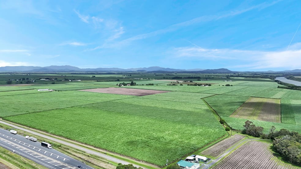 Click to view all images 2 & 3/ Nilssons Road Racecourse QLD 4740 - Image 3