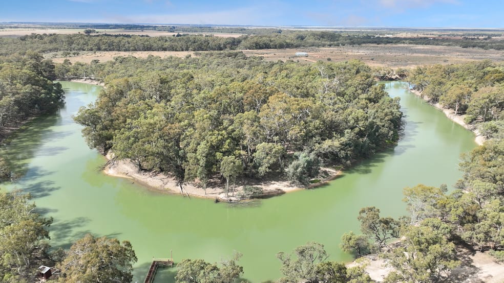Click to view all images "Fattore Farms"/26226 - 26228 Sturt Highway Hay South NSW 2711 - Image 1