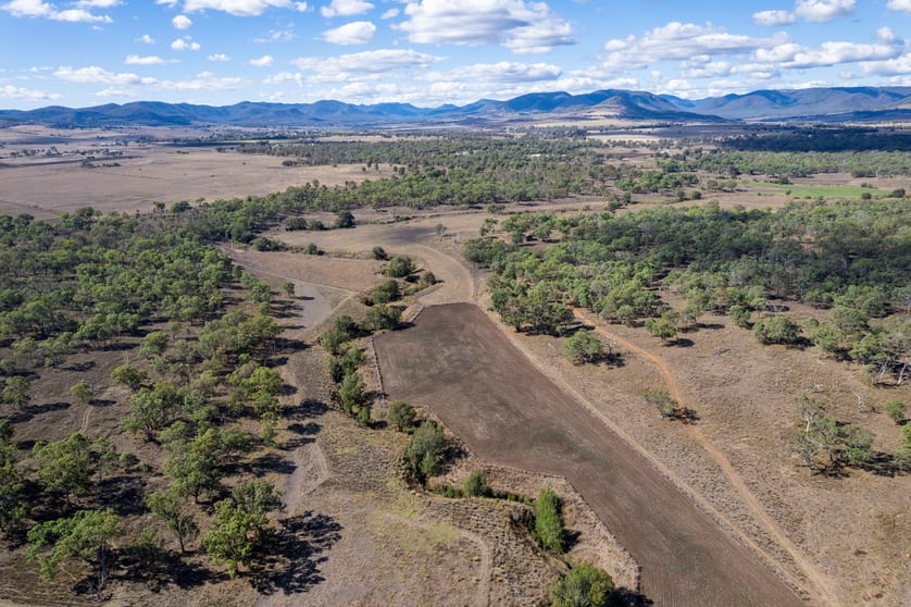 24/ Hermitage Emuvale Road Yangan QLD 4371 - Image 1