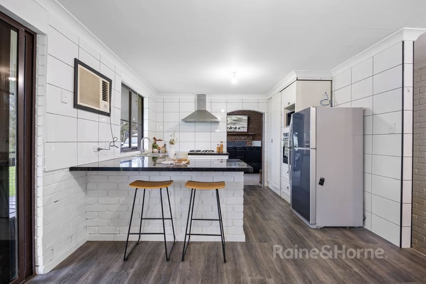 Click to view all images 450 Wildwood Road Wildwood VIC 3429 - Image 2