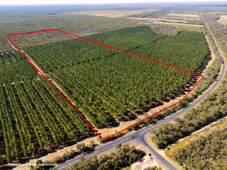 Click to view all images 2734 Goodwood Road Goodwood QLD 4660 - Image 1
