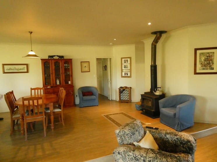 Click to view all images 586 Tableland Road Dalysford QLD 4671 - Image 3