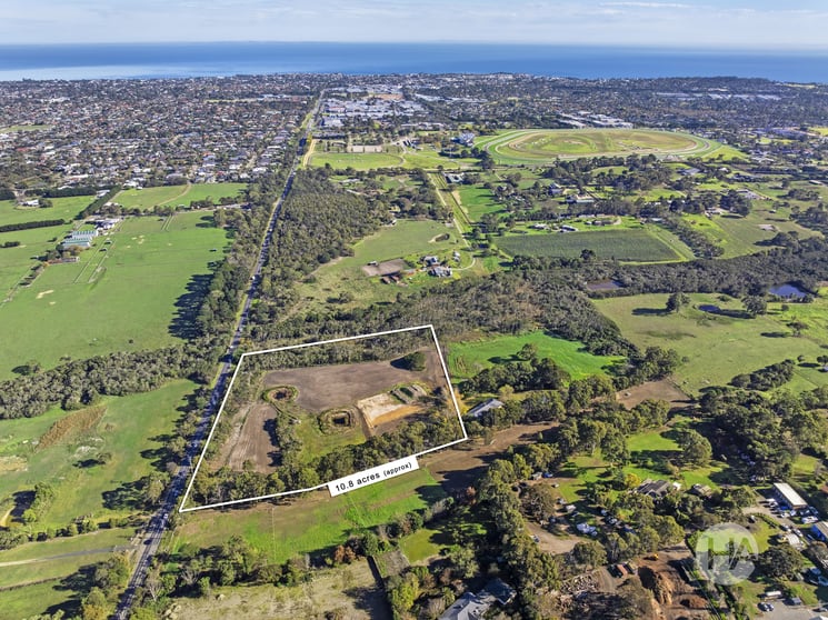 Click to view all images 2/291 Mornington Tyabb Road Mornington VIC 3931 - Image 1
