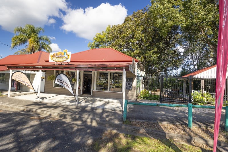 Click to view all images Clothing & Accessories business for sale in Nabiac - Image 1