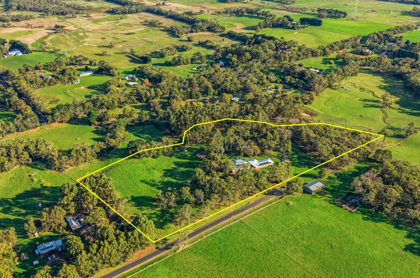 Click to view all images 133 Sharrocks Road Portland VIC 3305 - Image 2