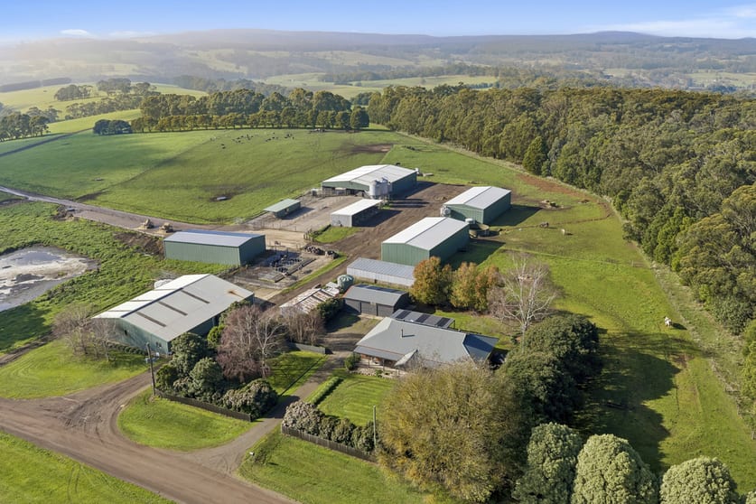 Click to view all images 999 Centre Road Cooriemungle VIC 3268 - Image 1