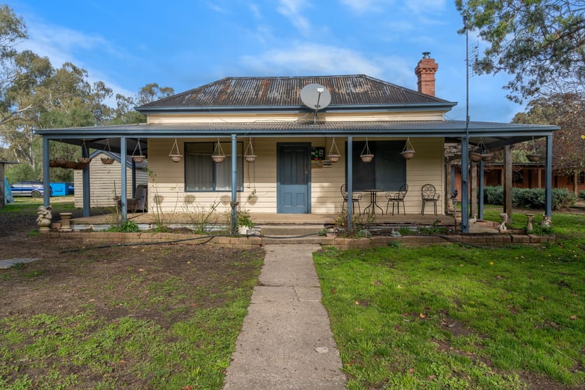 1590 Highlands Road Whiteheads Creek VIC 3660 - Image 1