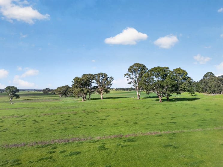 Click to view all images Lot 2/ Football Lane Boisdale VIC 3860 - Image 3