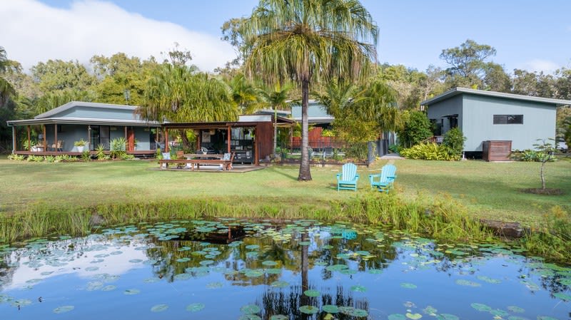 Click to view all images Accommodation & Tourism business for sale in Agnes Water - Image 1
