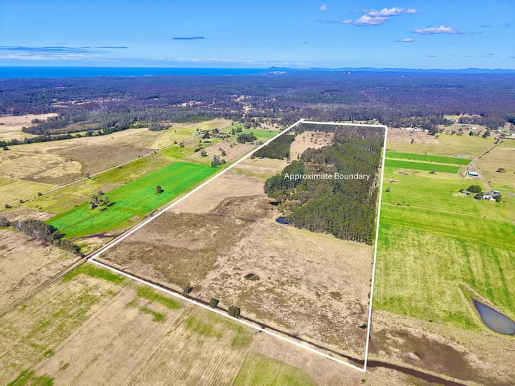 Click to view all images 43 Redbank Road Pampoolah NSW 2430 - Image 2