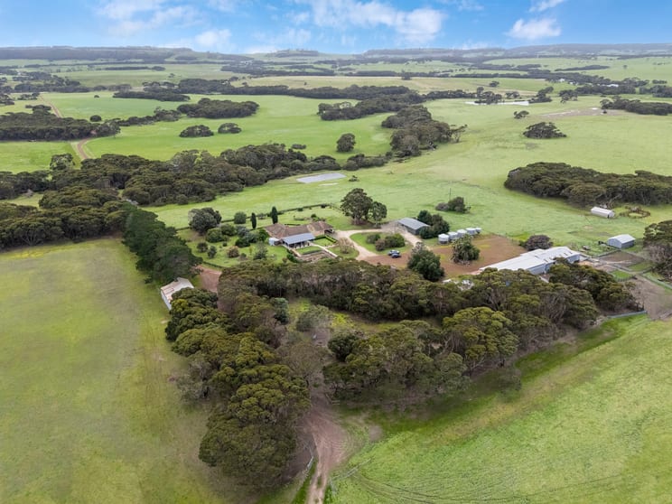 Click to view all images 1223 Springs Road Menzies SA 5223 - Image 2