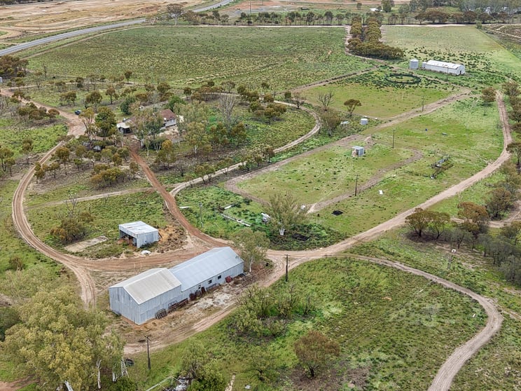 Click to view all images 2431 Dowerin-Kalannie Road Minnivale WA 6462 - Image 2