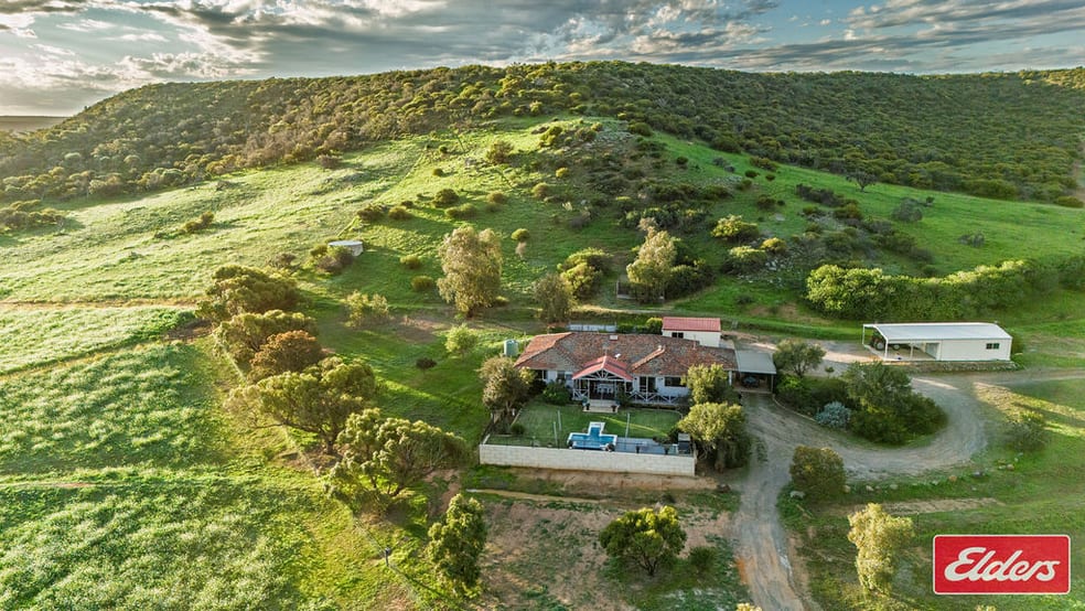 Click to view all images 350 Murphy Yetna Road Nanson WA 6532 - Image 3
