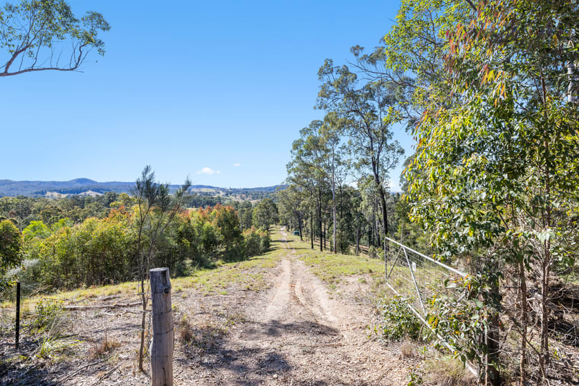 Click to view all images 46 Kosekai Road Yarranbella NSW 2447 - Image 2