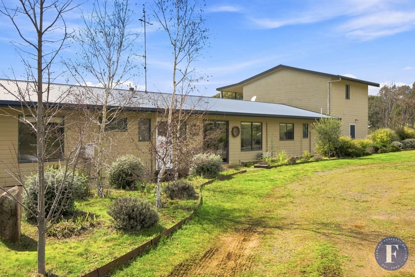 Click to view all images 258/2023 Rugby Road Boorowa NSW 2586 - Image 2