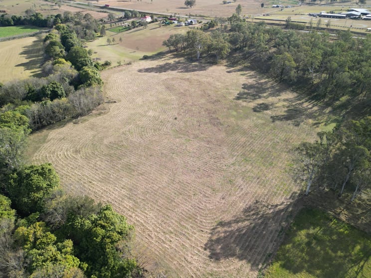 Click to view all images 4987 Cunningham Highway Warrill View QLD 4307 - Image 3