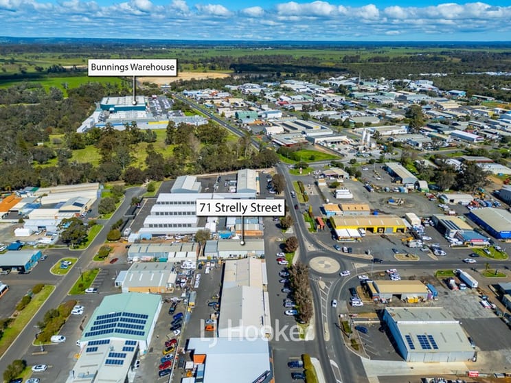 Click to view all images (business) Busselton New & Secondhand Warehouse Busselton WA 6280 - Image 3