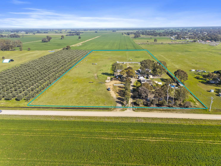 Click to view all images 215 Haynes Road Bearii VIC 3641 - Image 1