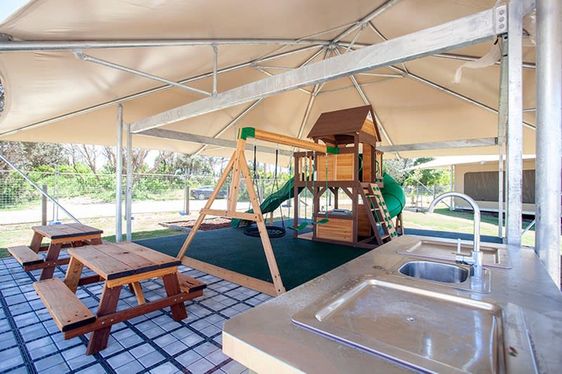 Click to view all images Motel business for sale in Crowdy Head - Image 2