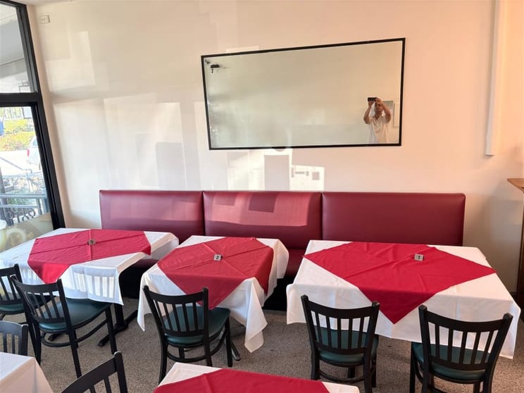 Restaurant  business for sale in Tewantin - Image 3