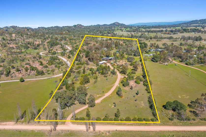 Click to view all images 114 Bobadah Road Mudgee NSW 2850 - Image 2