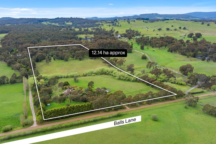 71 Balls Lane Kyneton VIC 3444 - Image 1