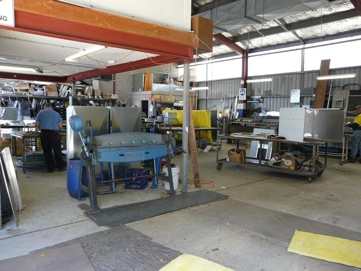 Click to view all images Unit 2/51 Montague Street Wollongong North NSW 2500 - Image 2