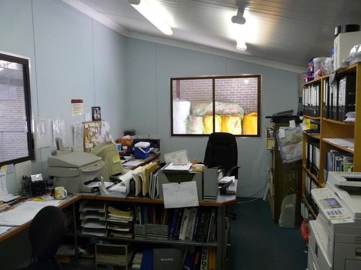 Click to view all images Unit 2/51 Montague Street Wollongong North NSW 2500 - Image 3