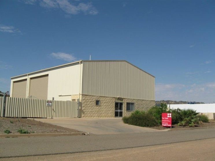 17 Tarcoola Road Wagga Wagga NSW 2650 - Image 2
