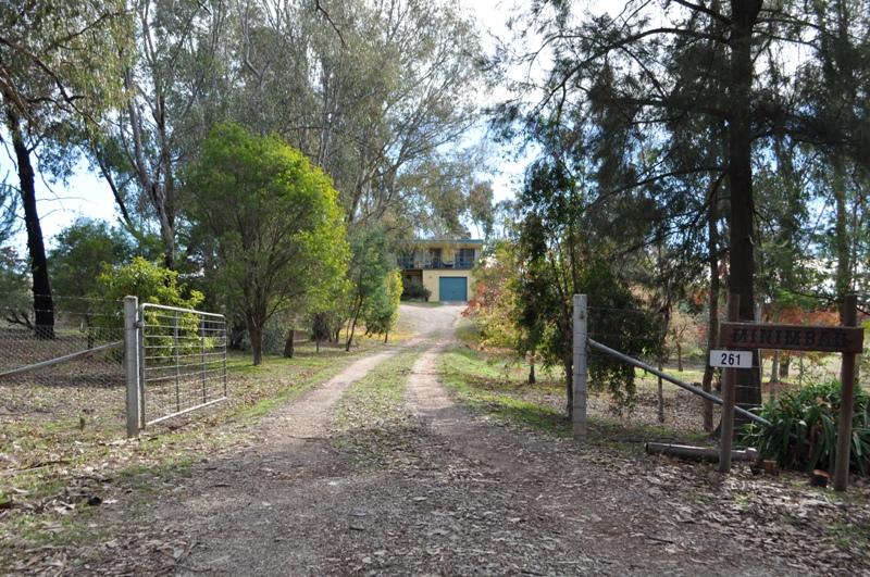 Click to view all images 261 Sawyer Road Jindera NSW 2642 - Image 1