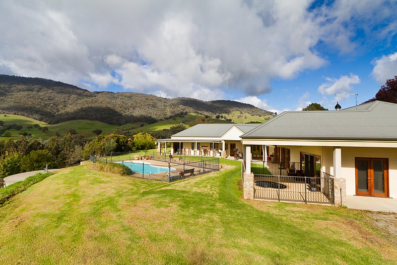 2205 Beechworth-Wodonga Road Leneva VIC 3691 - Image 1