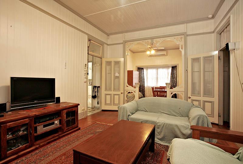 Click to view all images 168 Ipswich Boonah Road Purga QLD 4306 - Image 2