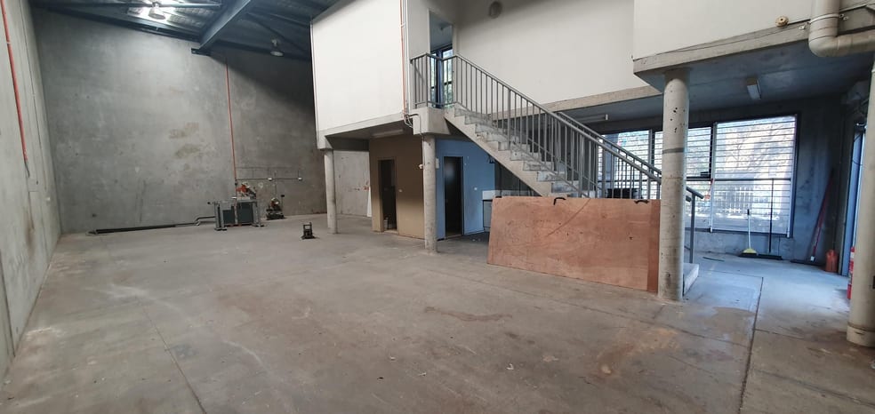 Factory, Warehouse & Industrial commercial property for lease at 1/15 GARTMORE AVE Bankstown NSW 2200
