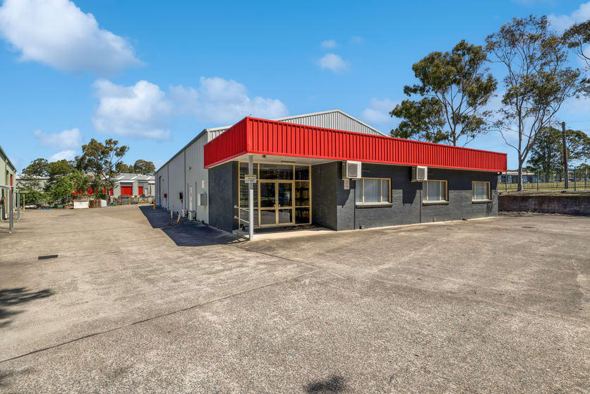 Showrooms / Bulky Goods commercial property for lease at 2 Norfolk Avenue South Nowra NSW 2541